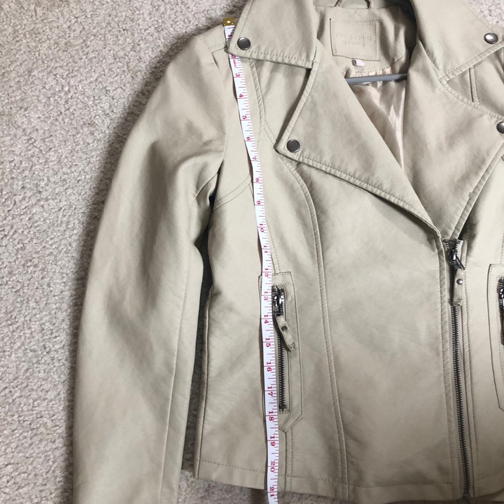 Max Studio Jacket - image 7